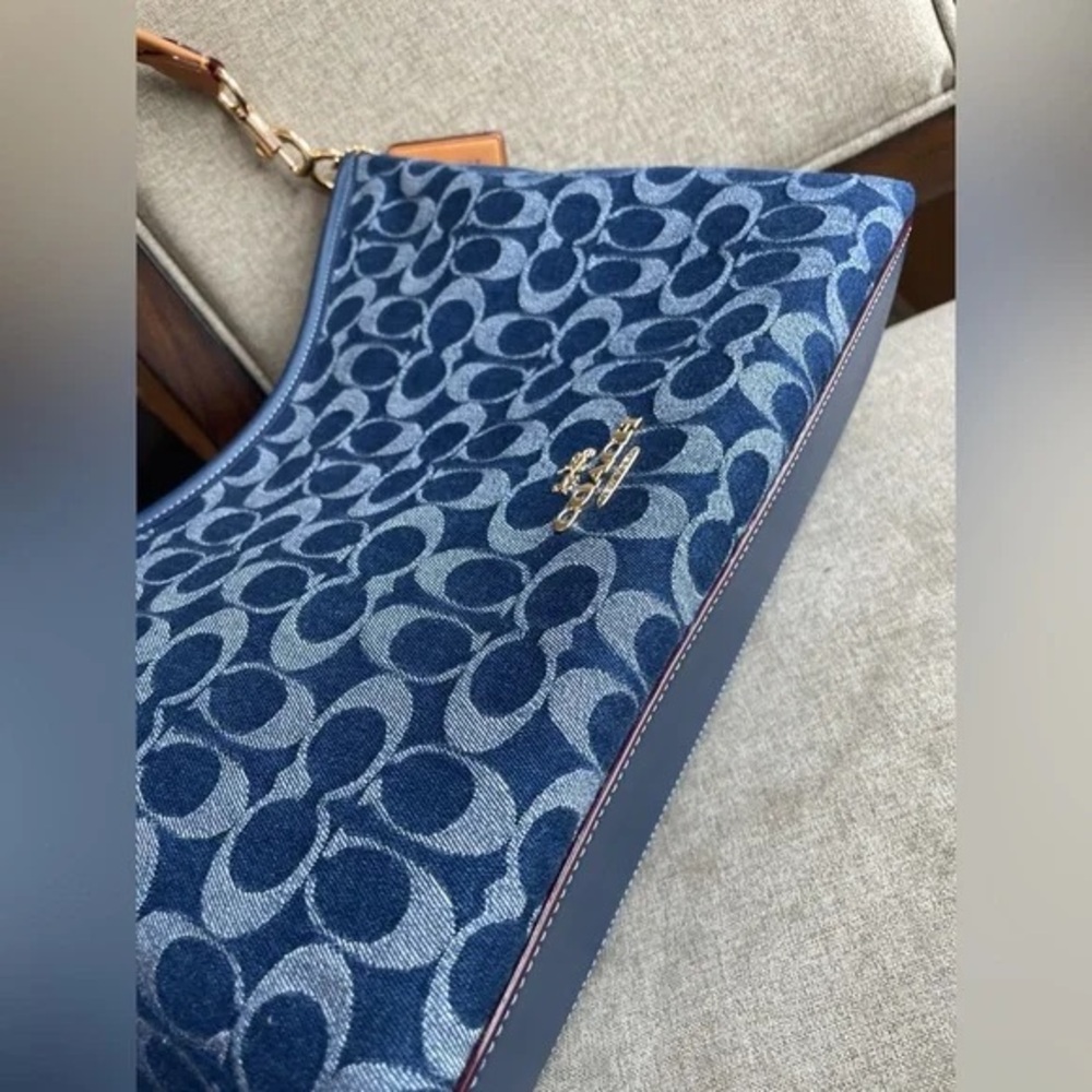 Coach Blue Signature Jacquard Shoulder Bag with Tan Leather Strap - Picture 4 of 8